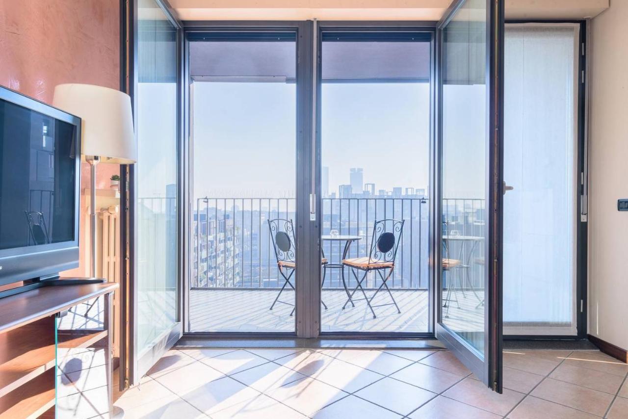 Fiera Milanocity View With Terrace Next To Shopping Mall 아파트 외부 사진