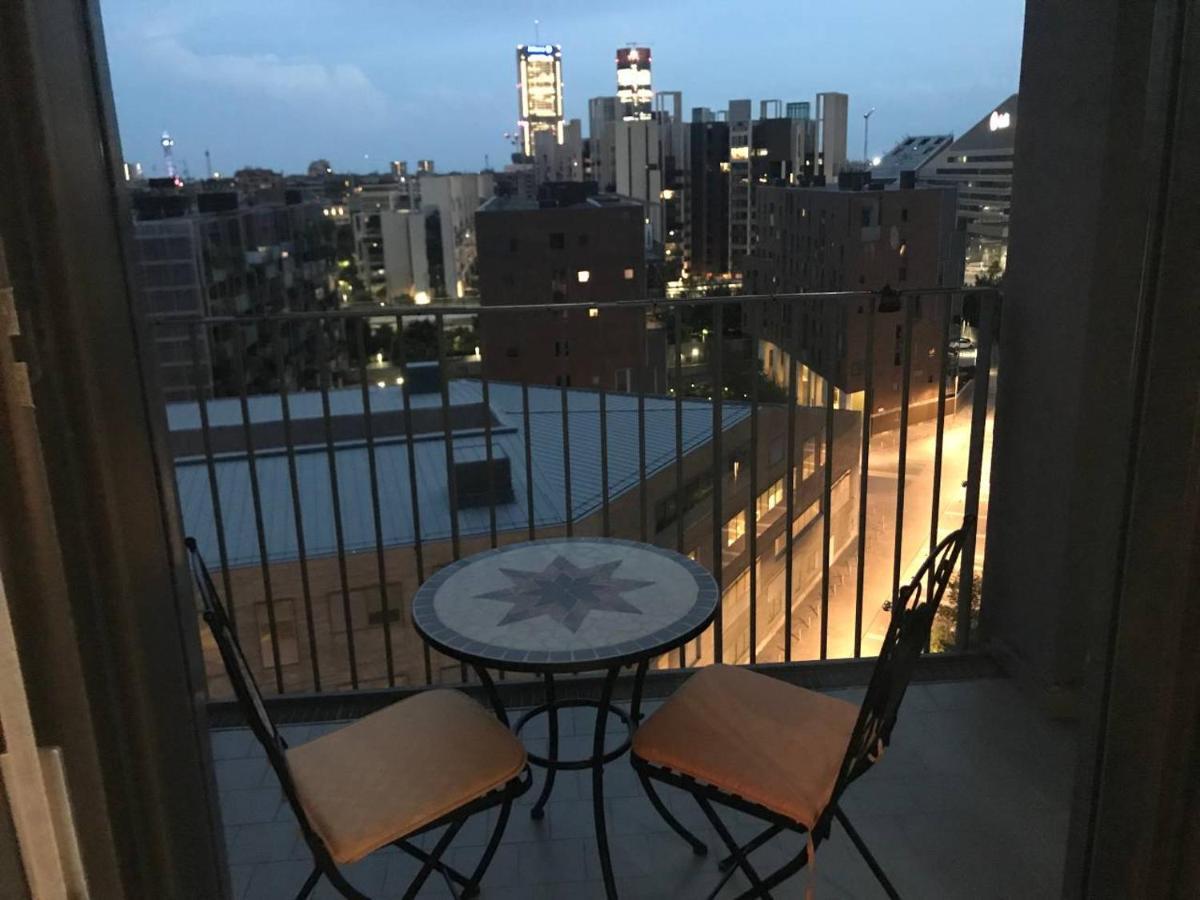Fiera Milanocity View With Terrace Next To Shopping Mall 아파트 외부 사진